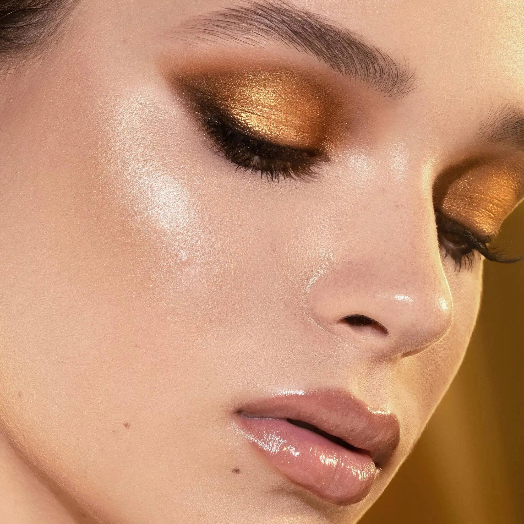 GOLDEN HIGHLIGHTER TRIO