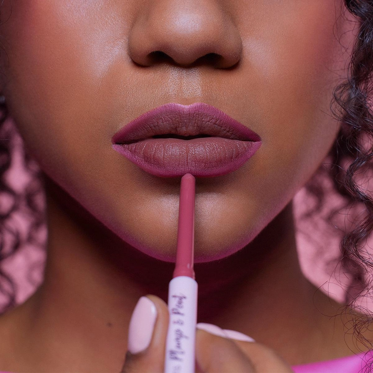 Plump & Pout Plumping Lip Liner